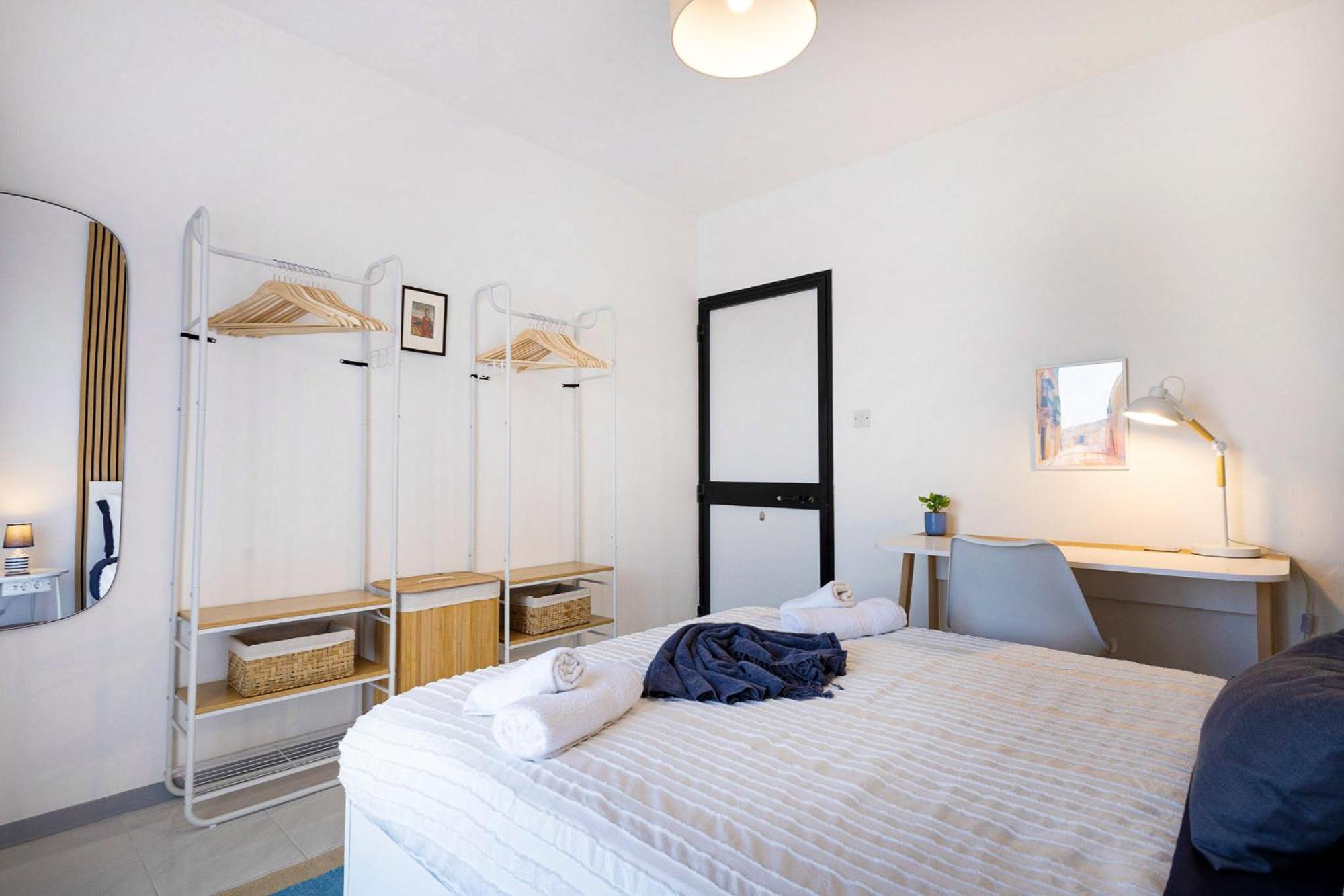 Spacious 2Br Penthouse With A Large Front-Terrace - Close To Bugibba Perched Beach San Pawl il-Baħar Eksteriør bilde